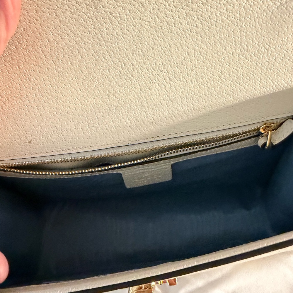 Vintage Gucci Stevie bee bag Crossbody Bag this bag is authentic with COA - Picture 6 of 8